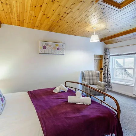 4 Bed In Keswick 86250