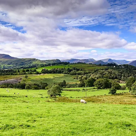 4 Bed In Keswick 86250 Holiday home
