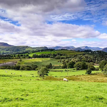 4 Bed In Keswick 86250 *