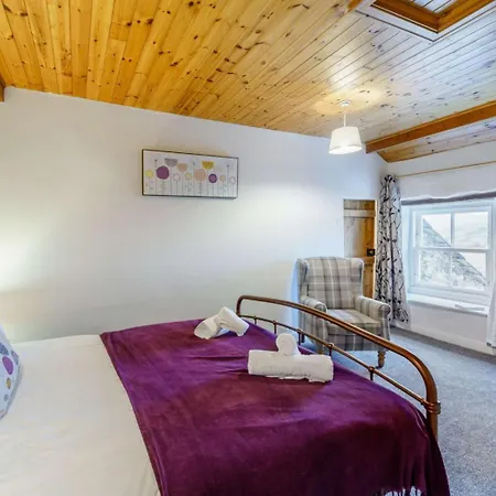 4 Bed In Keswick Oc-86250