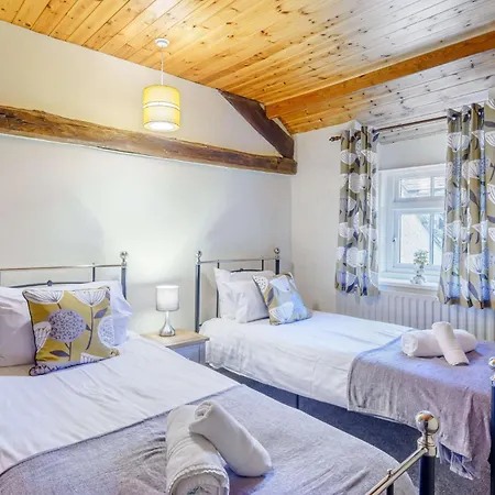 4 Bed In Keswick 86250